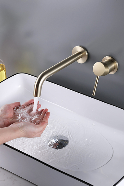 handen wassen onder kraan